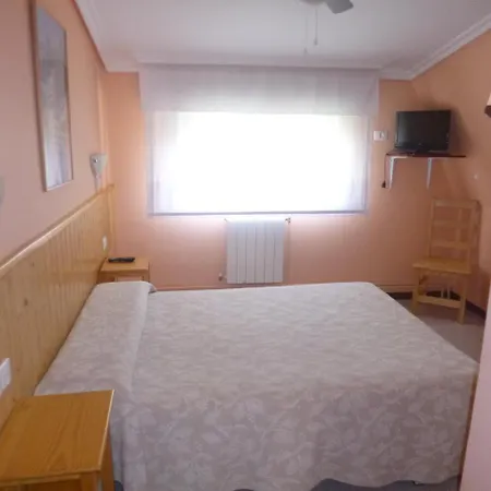 Hostal Alce Guest house Nigran
